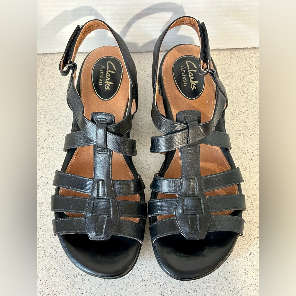 Clark’s Women’s Black Slingback Sandals Sz 7M
LNWOT